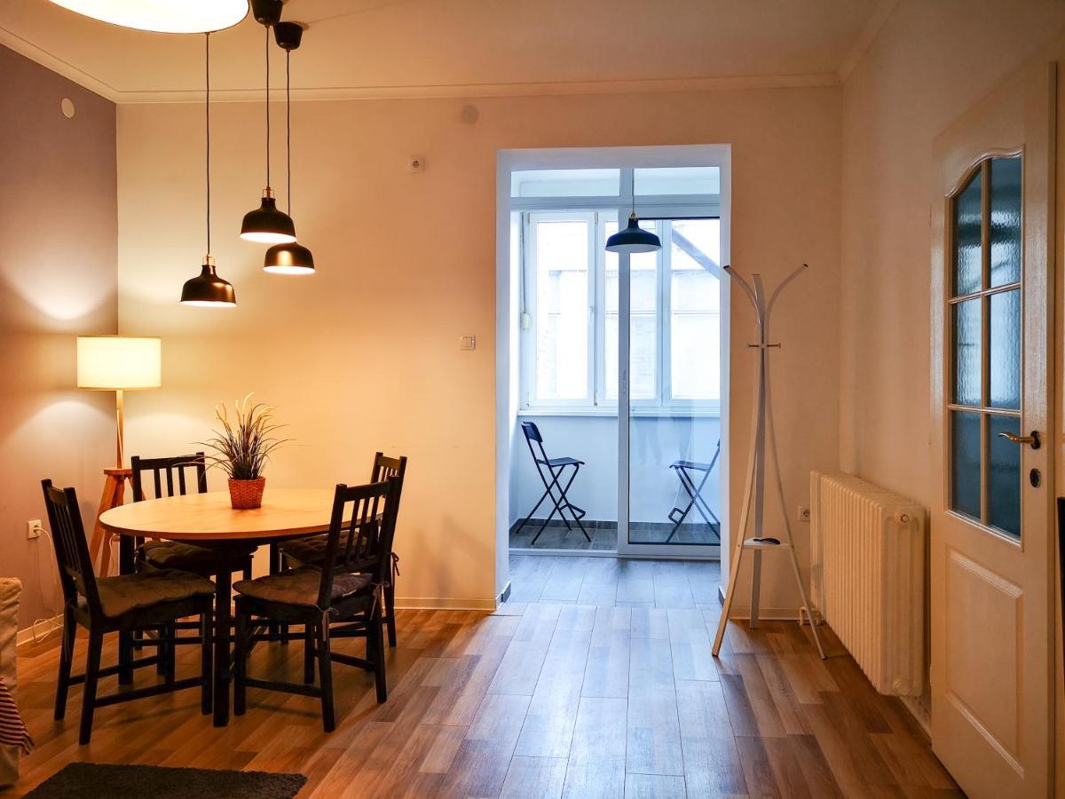 נובי סאד Filinhome Stefanovica Suite 8 מראה חיצוני תמונה